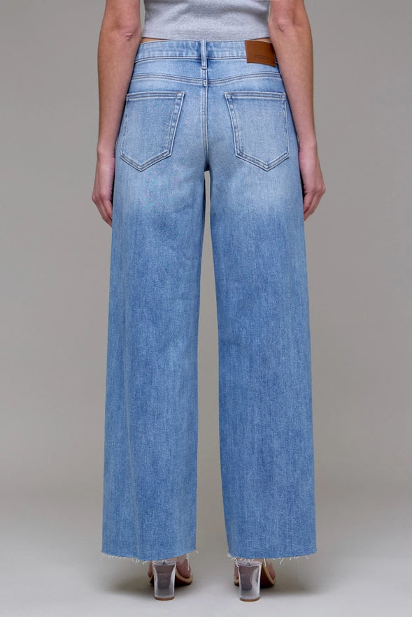 Nori Medium Light Forward Seams 32" Inseam Midrise Wide Leg