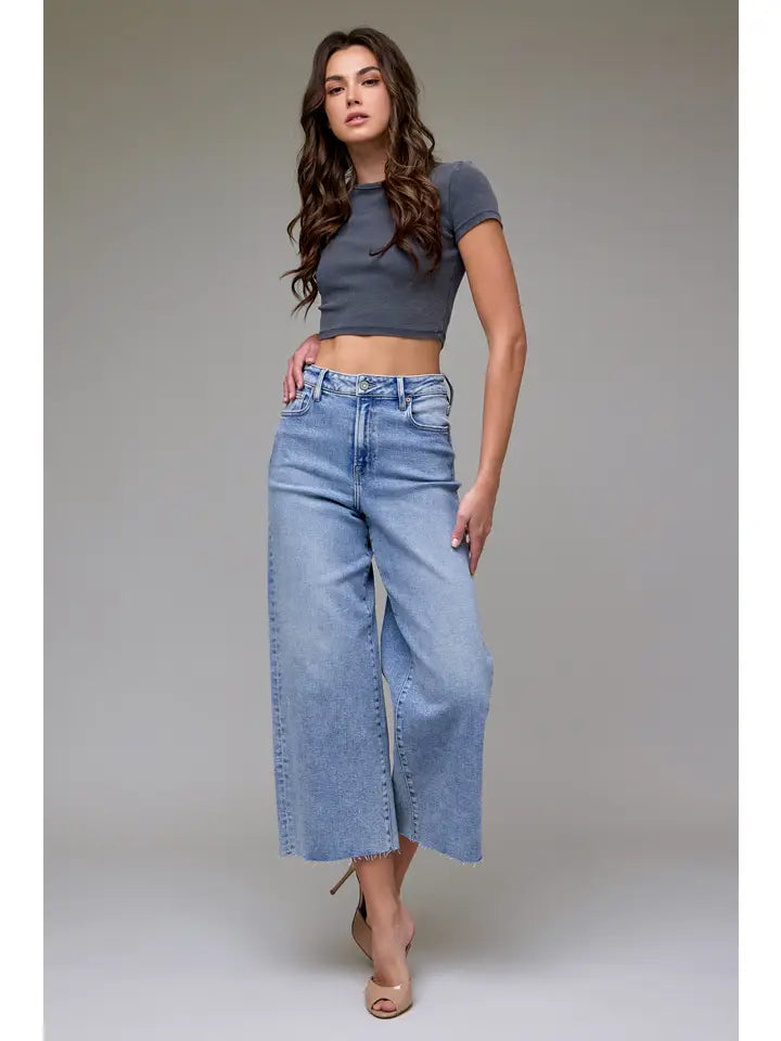 Nori Medium Light Cropped Wide Leg
