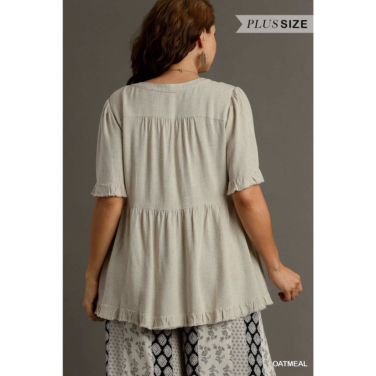 Linen V-Neck Pleated Top - Curvy