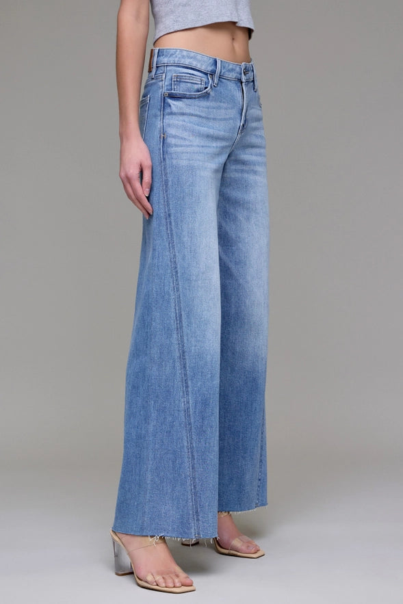 Nori Medium Light Forward Seams 32" Inseam Midrise Wide Leg