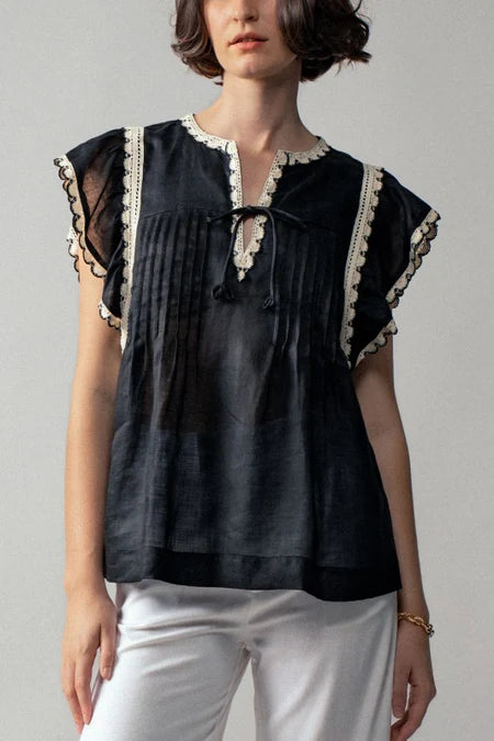 Gema Vintage Lace Woven Top