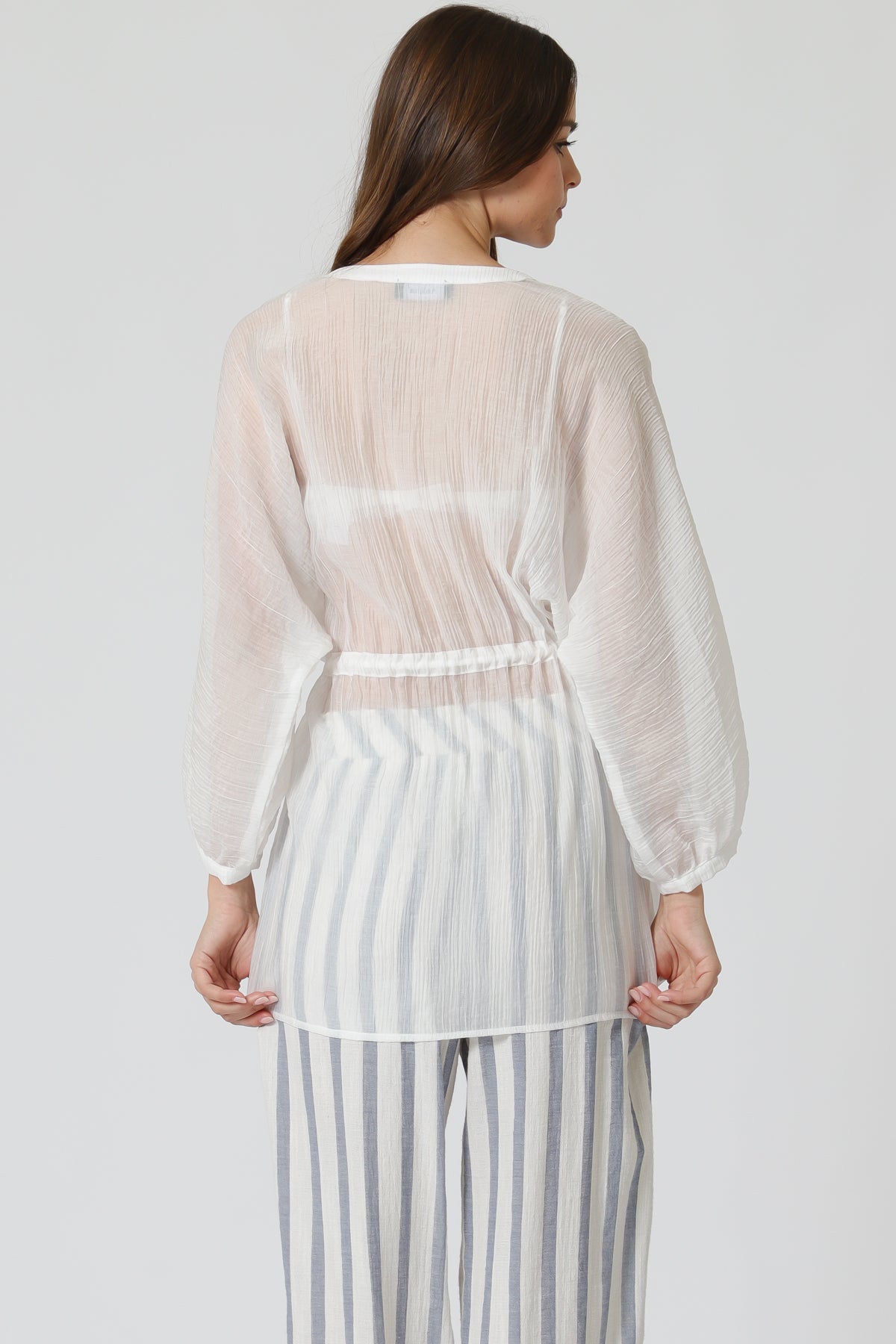 Veronika Cover-up