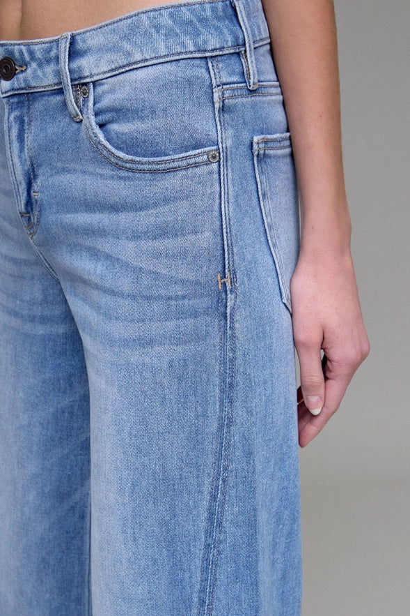 Nori Medium Light Forward Seams 32" Inseam Midrise Wide Leg